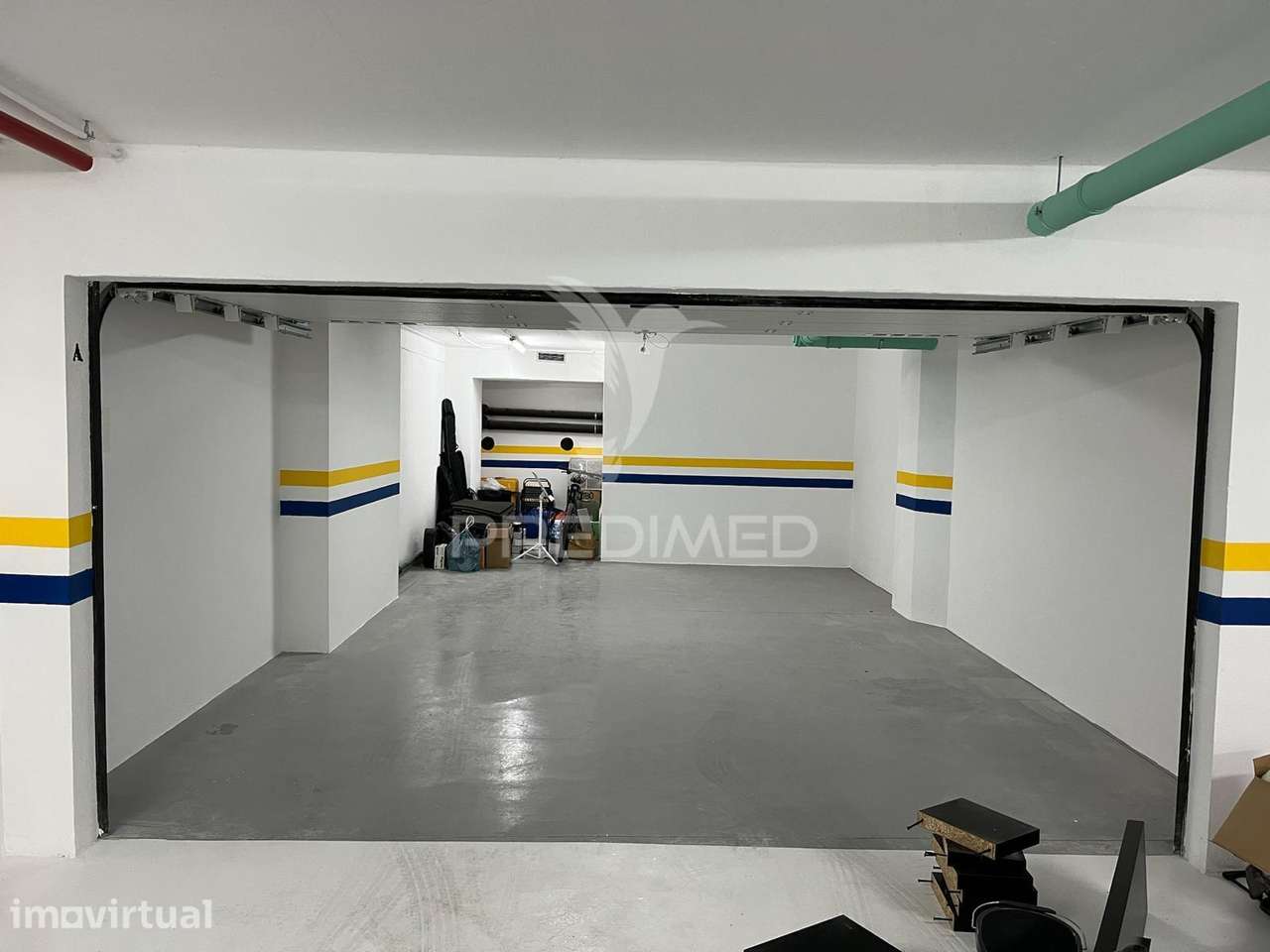 Apartamento T2 Semi Novo com Terraço em Santo António dos Cavaleiros - Grande imagem: 5/39
