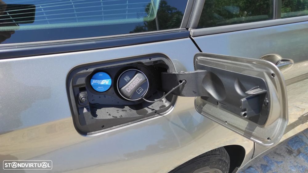 BMW 318 d Blue Performance - 12