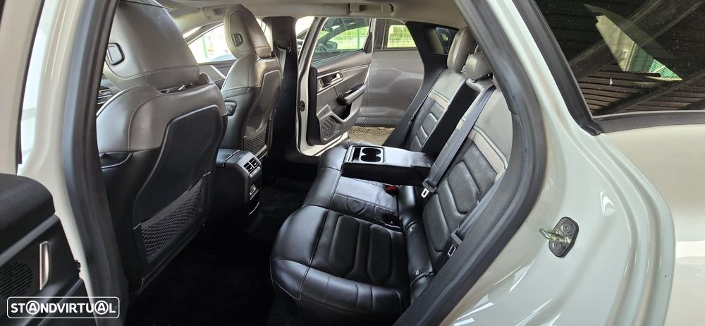 Citroën C5 X 1.6 Hybrid Shine Pack e-EAT8 - 33