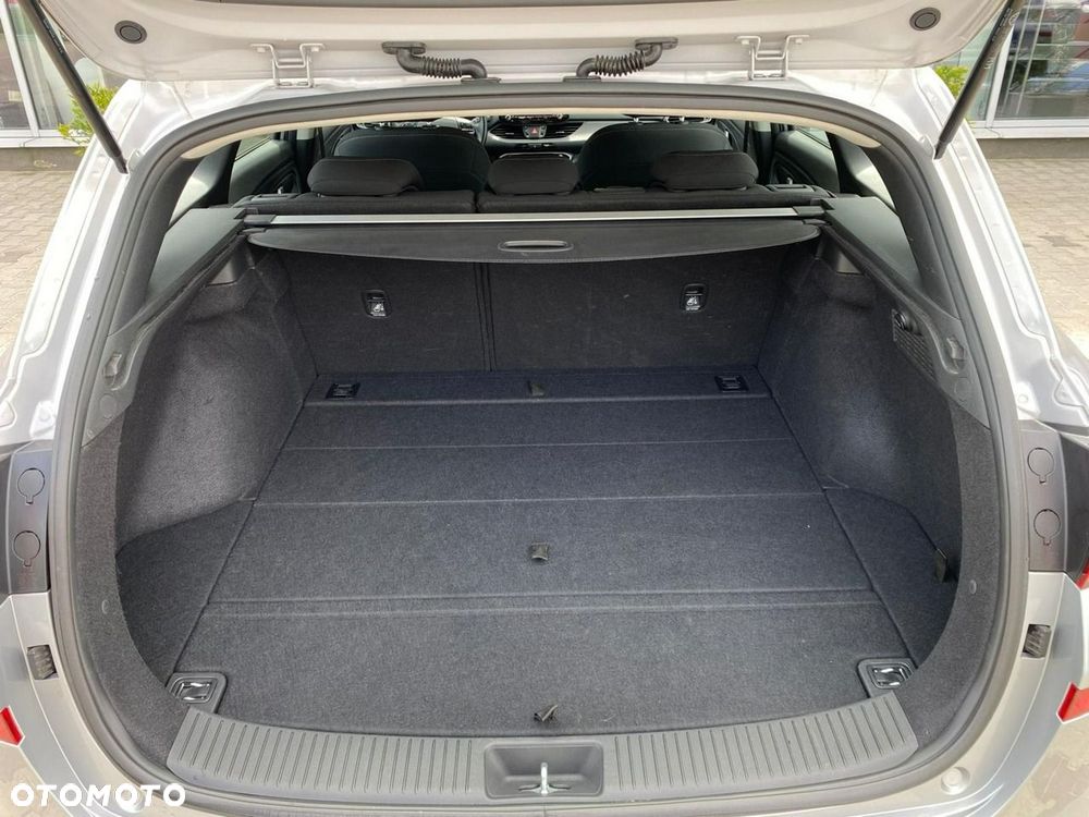 Hyundai i30 1.5 DPI Modern - 34