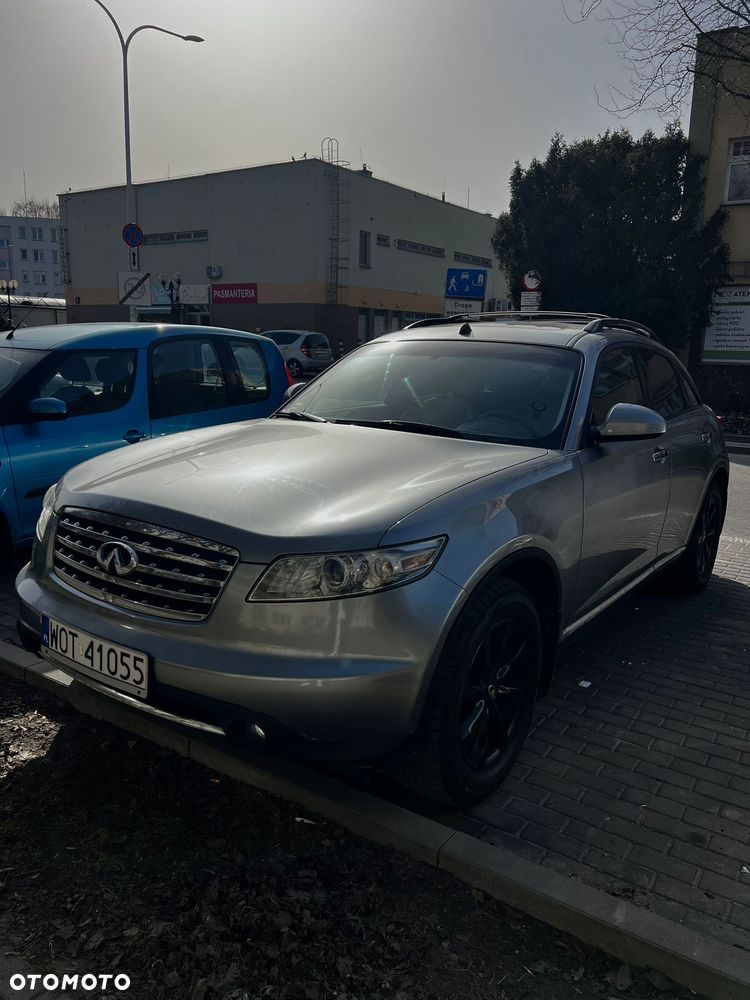 Infiniti FX - 3