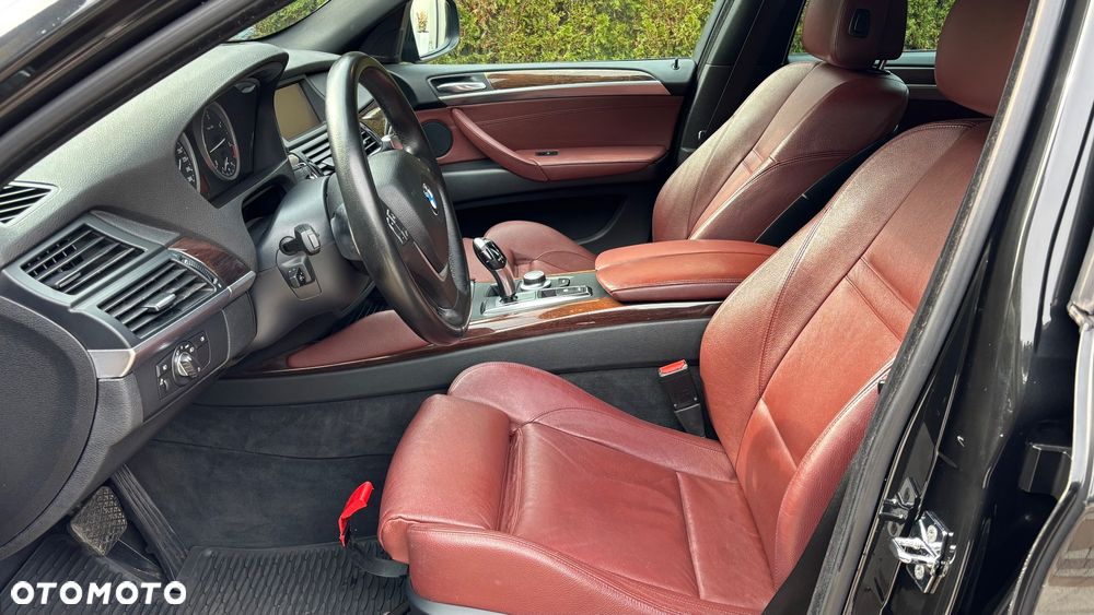 BMW X6 - 16