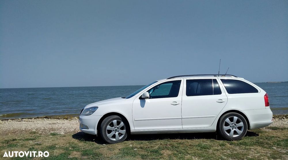 SKODA Octavia 2010 — imagine 16