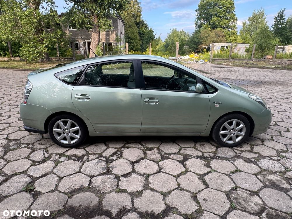 Toyota Prius 1.5 VVT-i Prestige - 3