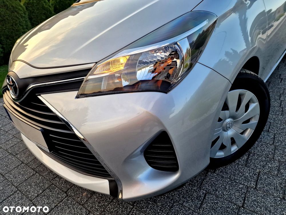Toyota Yaris 1.0 Active EU6 - 32