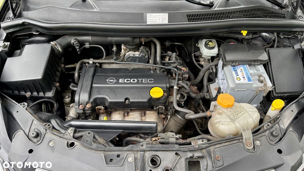 Opel Corsa 1.2 16V Enjoy - 11