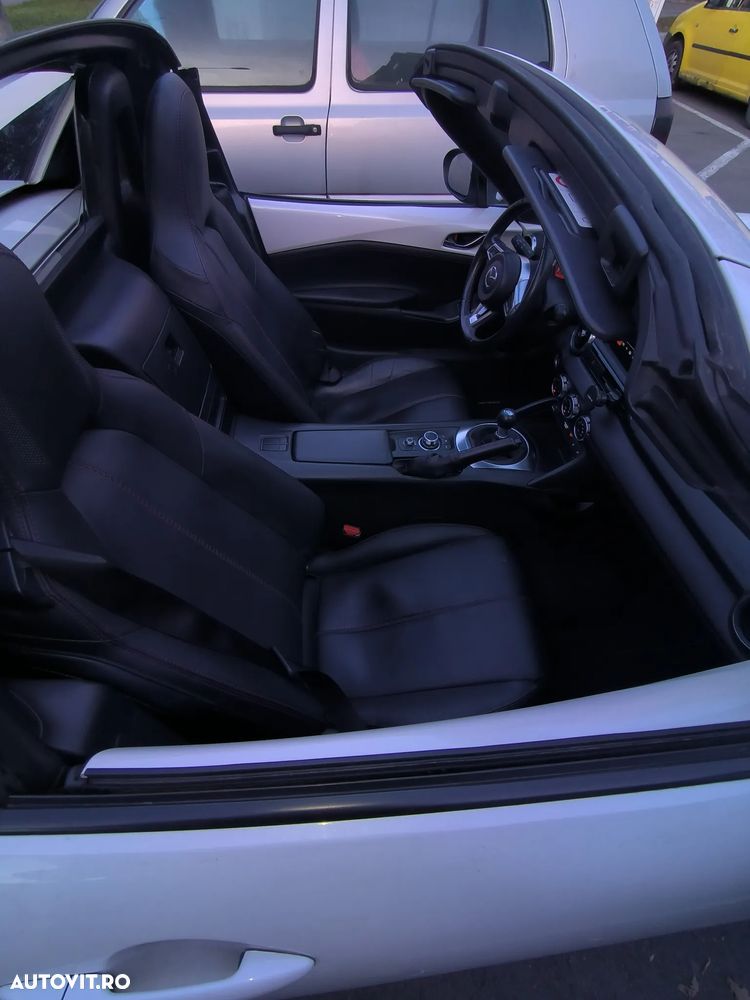 Mazda MX-5 RF SKYACTIV-G 131 Exclusive-Line - 2