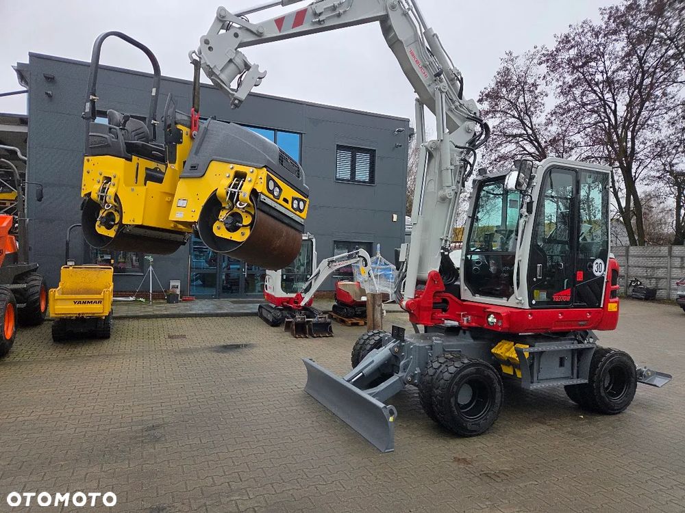 Takeuchi Koparka Kołowa TAKEUCHI TB370W Powertilt - 16