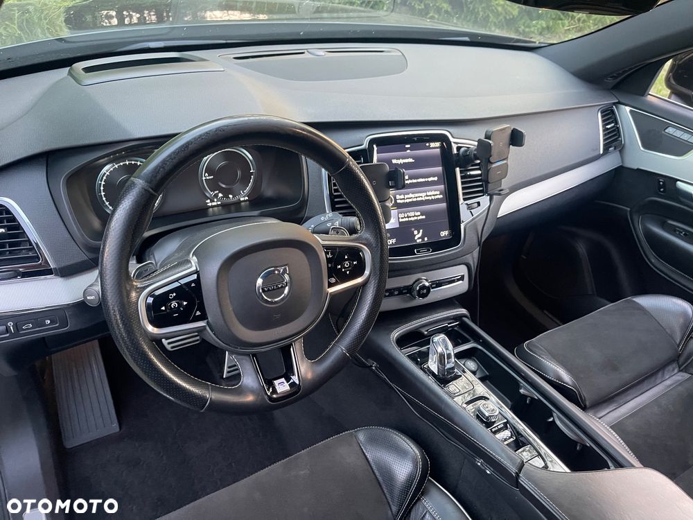 Volvo XC 90 T8 AWD Plug-In Hybrid R-Design 7os - 11