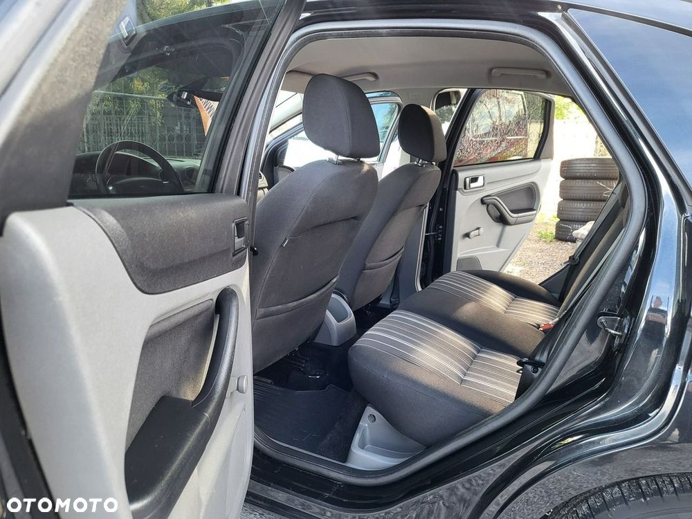 Ford Focus - 20