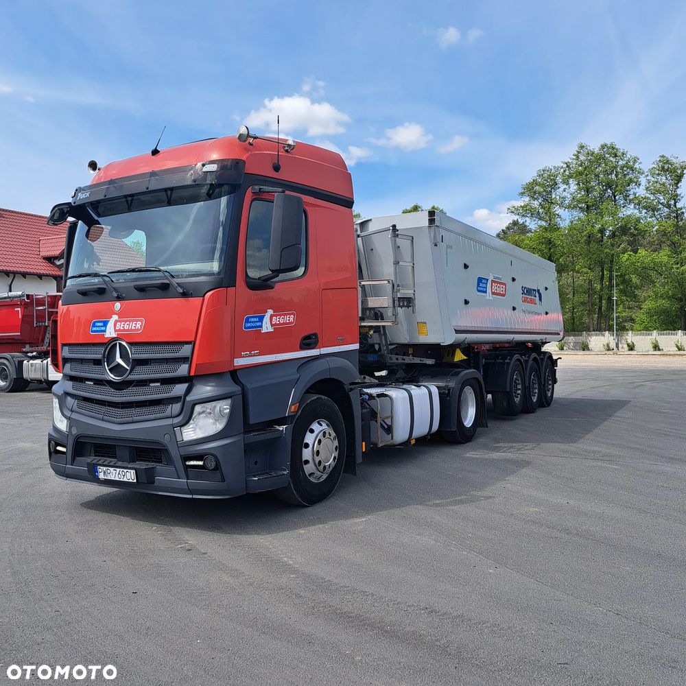 Mercedes-Benz ACTROS - 1