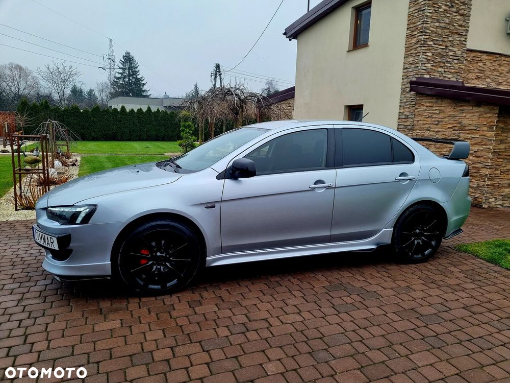 Mitsubishi Lancer - 11