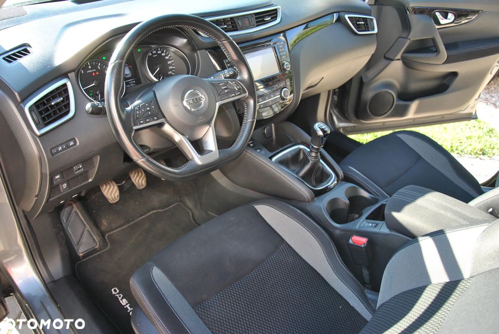 Nissan Qashqai - 10