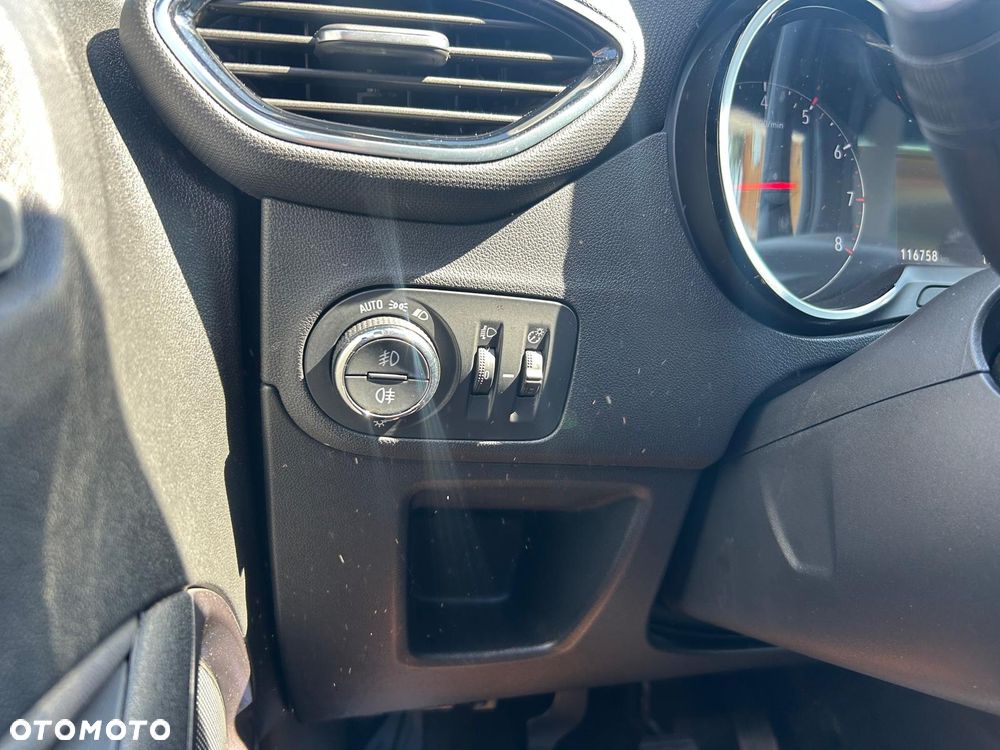 Opel Crossland X 1.2 T Design Line S&S - 36
