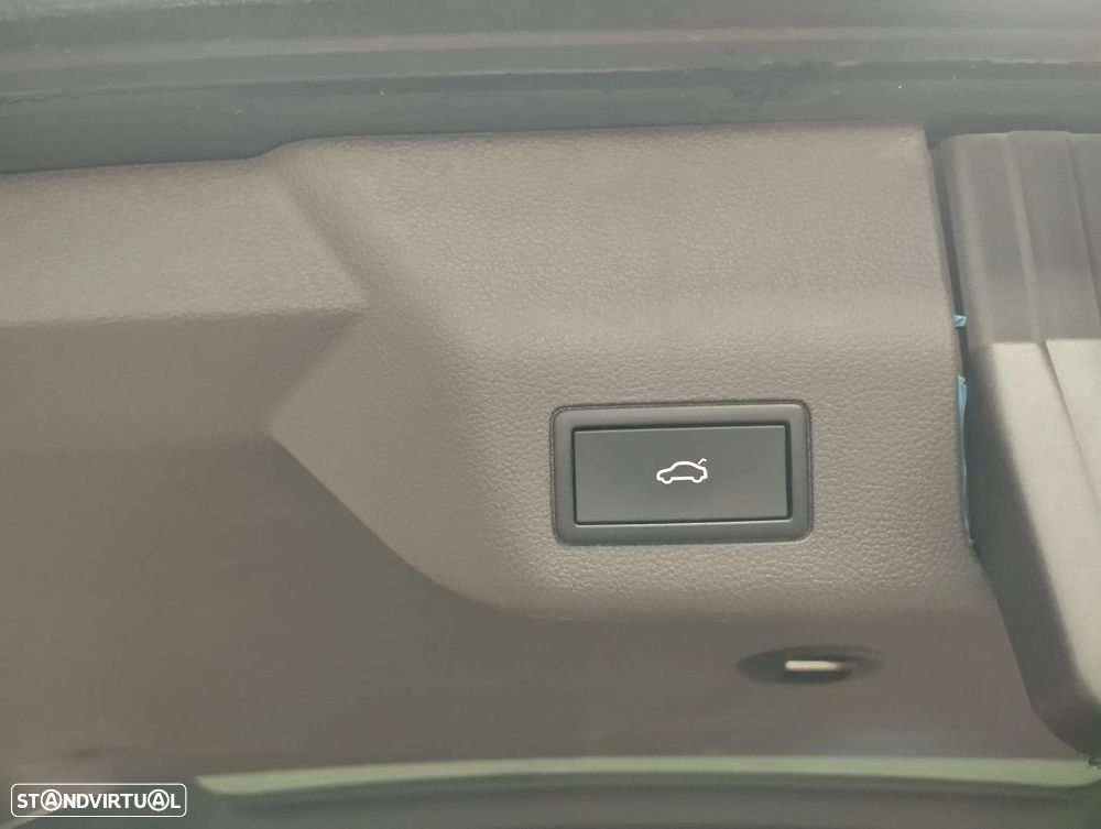 VW Multivan 2.0 TDI Life DSG - 19
