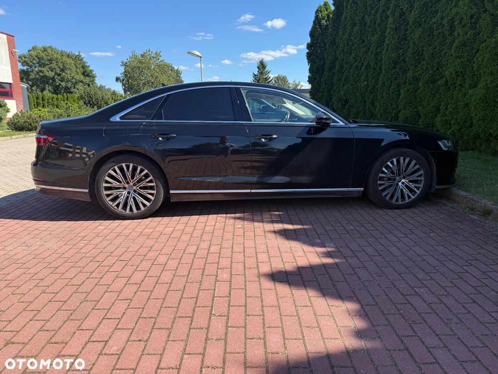 Audi A8 - 3