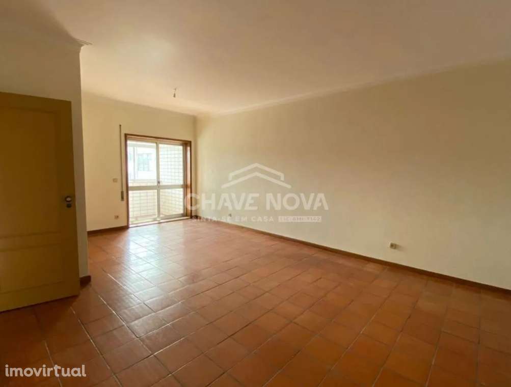 Apartamento T3 para VENDA - Maia, próximo à rotunda do Lavrador - Grande imagem: 3/15