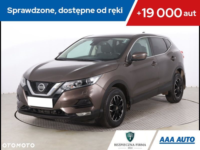Nissan Qashqai - 1