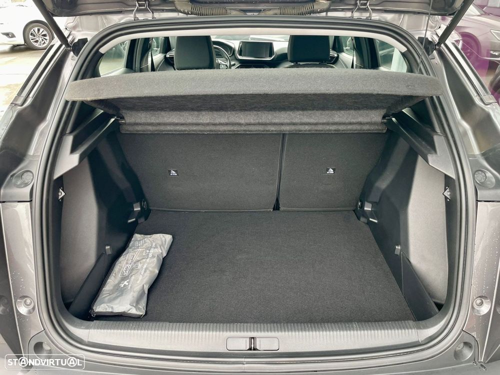 Peugeot 2008 1.2 PureTech Allure - 11