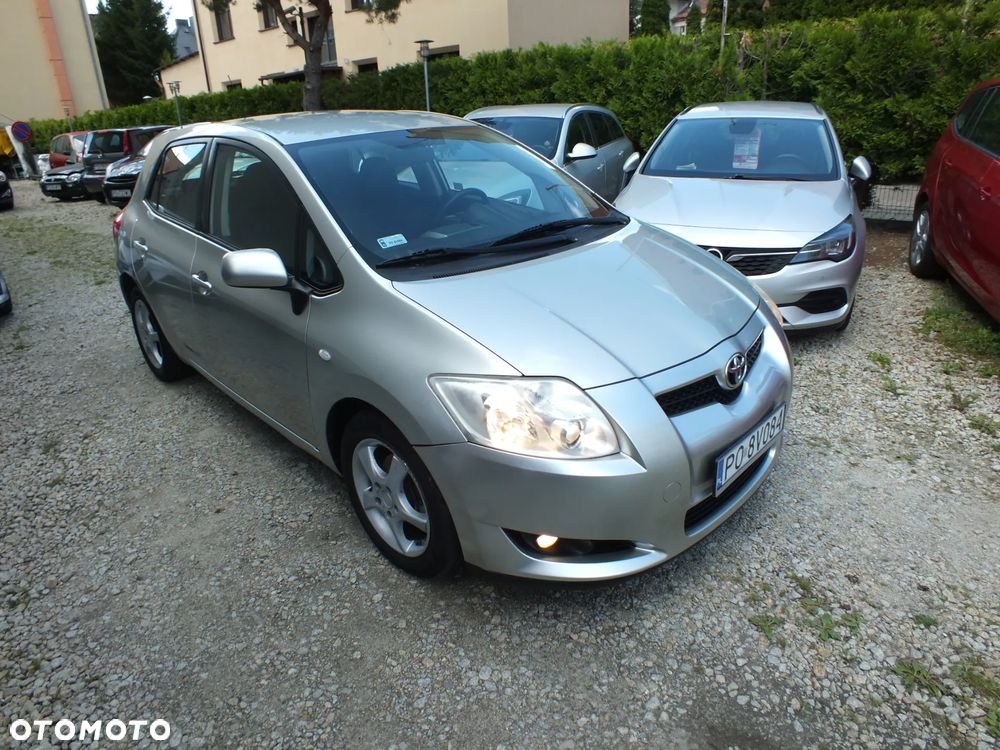 Toyota Auris - 5