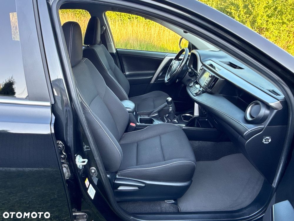 Toyota RAV4 2.0 D-4D 4x2 Start-Stop Edition - 19