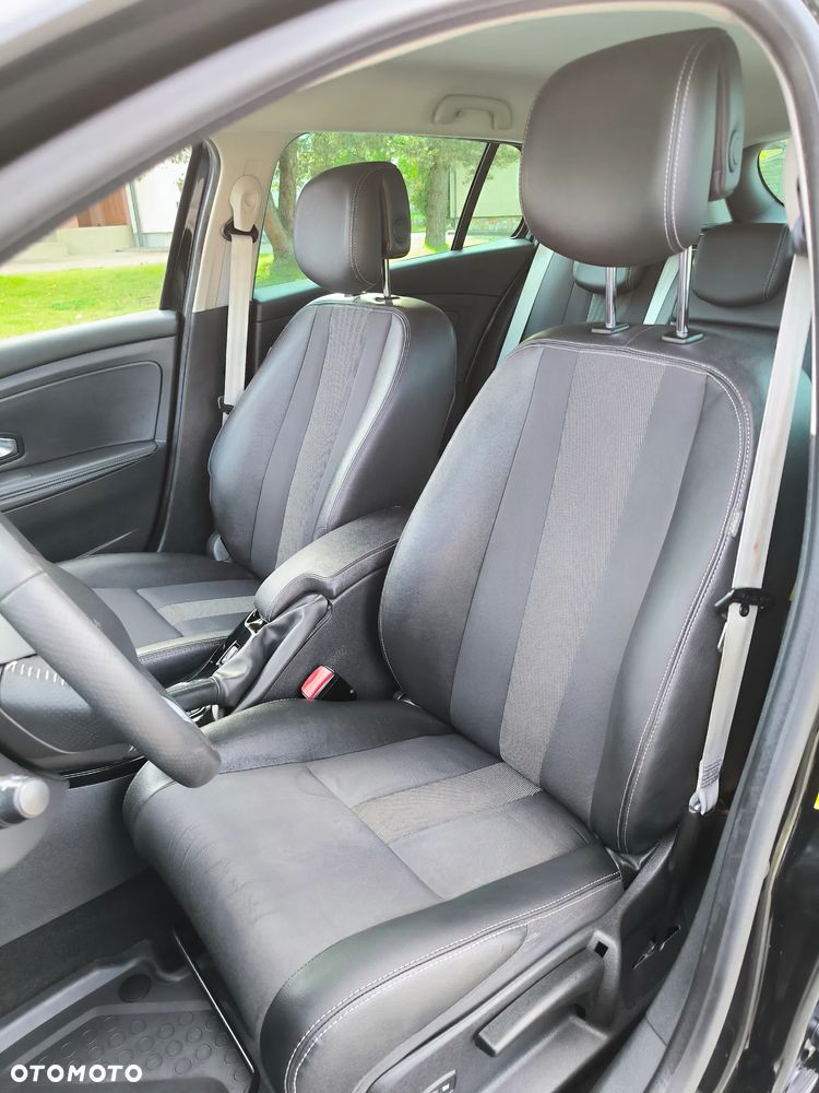 Renault Megane TCe 130 Bose Edition - 11