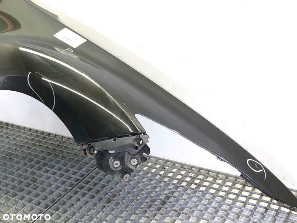 BŁOTNIK PRAWY PRZÓD  MAZDA 6 Kombi (GH) 2007 - 2013 2.0 MZR-CD (GH14) 103 kW [140 KM] olej - 2