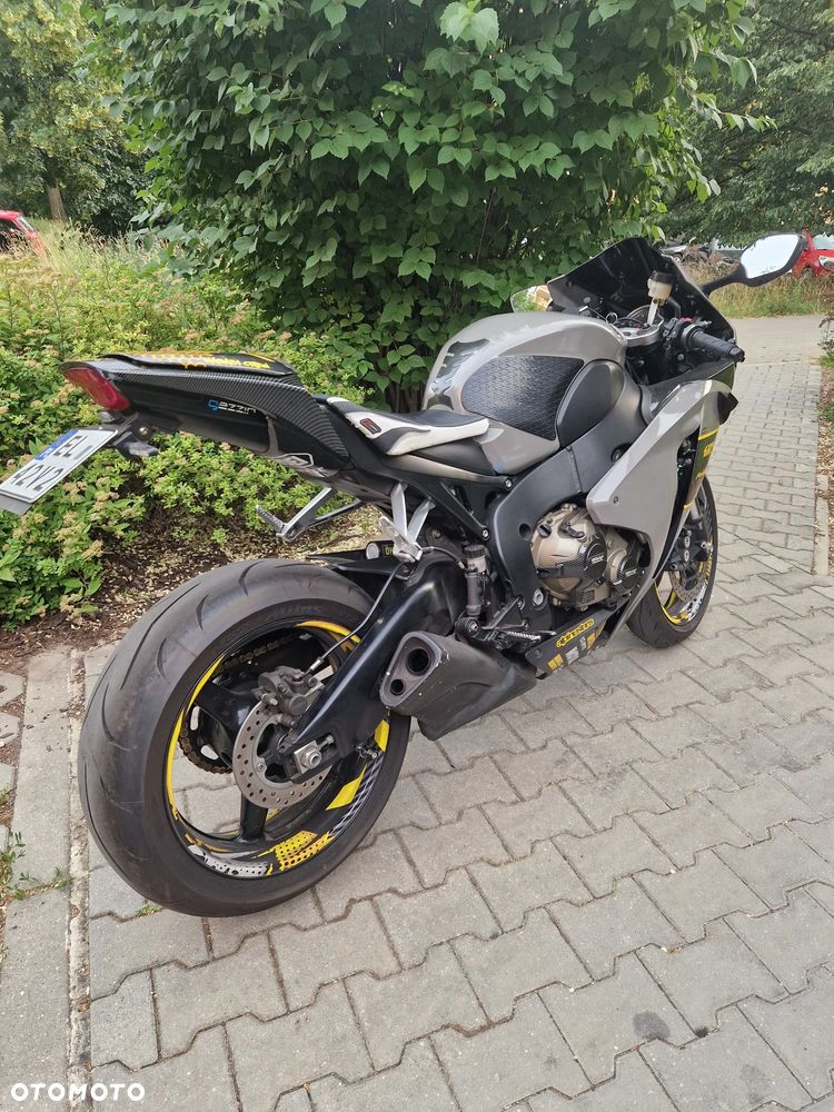 Honda CBR - 2