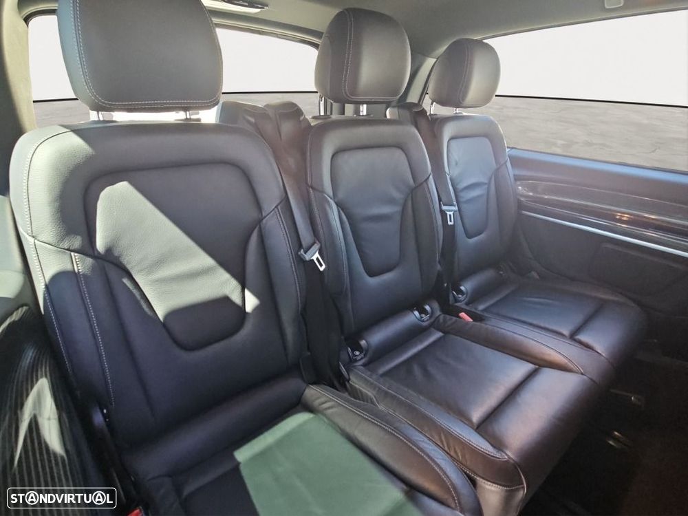 Mercedes-Benz V 300 d Longo Avantgarde - 13