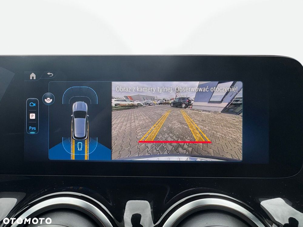 Mercedes-Benz GLA - 22