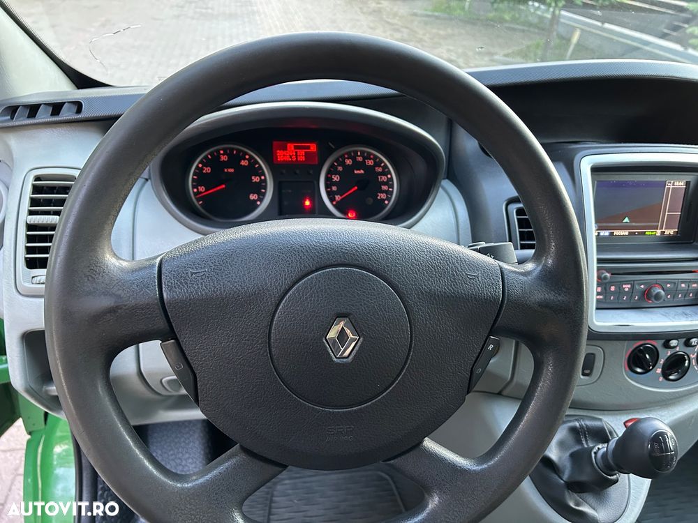 Renault Trafic - 15
