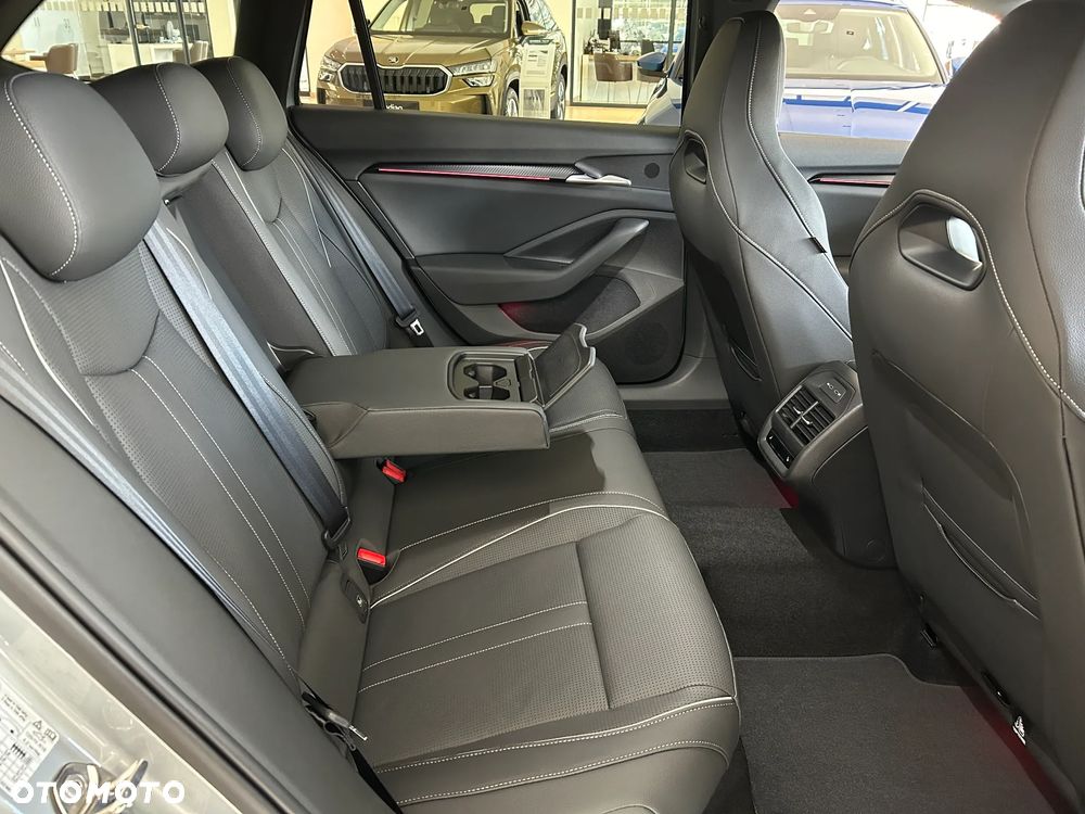 Skoda Superb 2.0 TDI SCR 4x4 Sportline DSG - 14