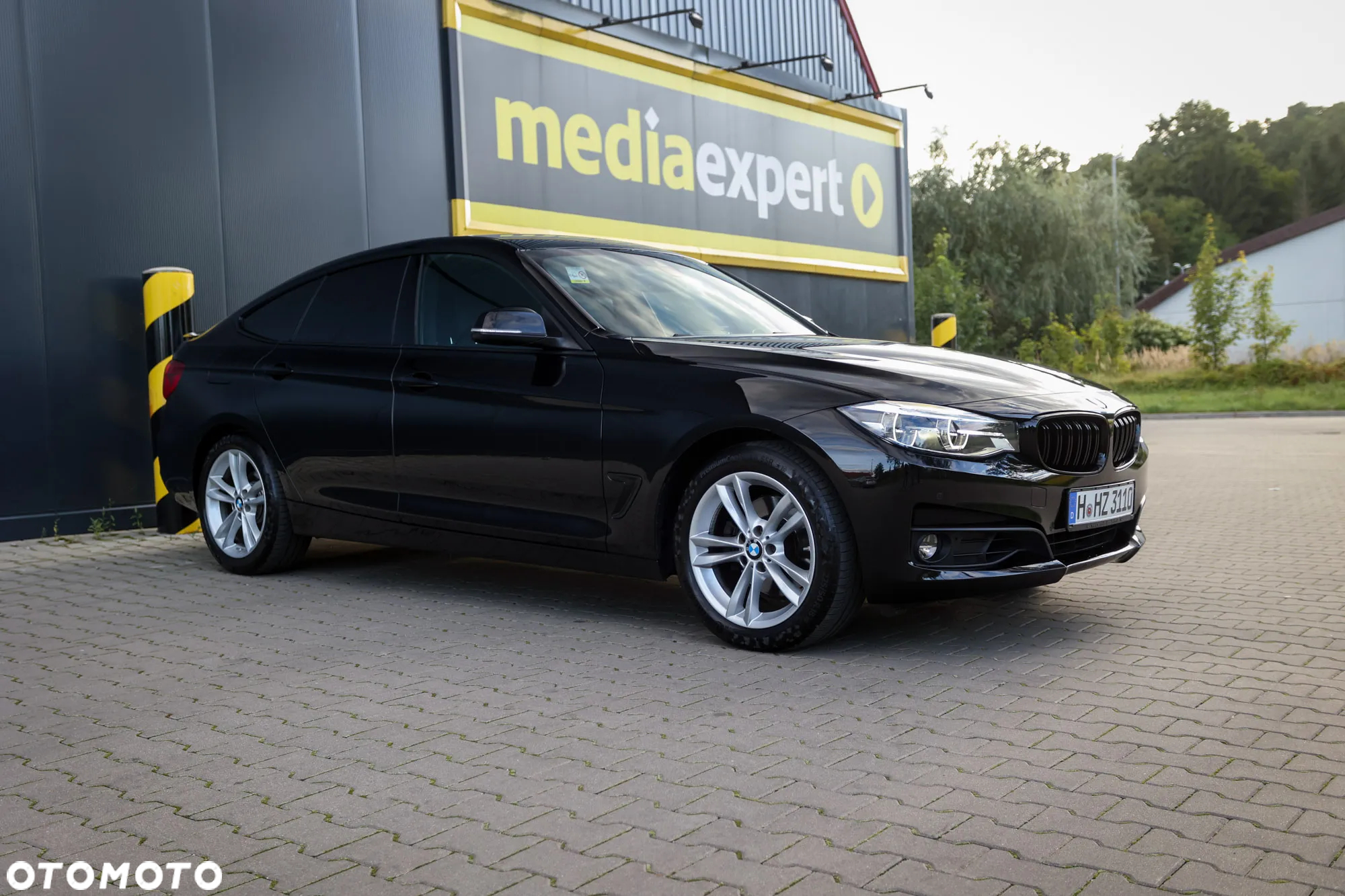 BMW 3GT 330i xDrive GT M Sport - 16