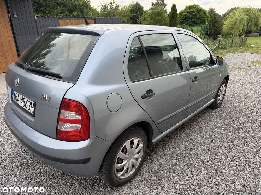 Skoda Fabia - 4