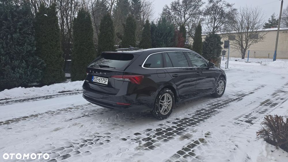 Skoda Octavia 2.0 TDI Edition - 5