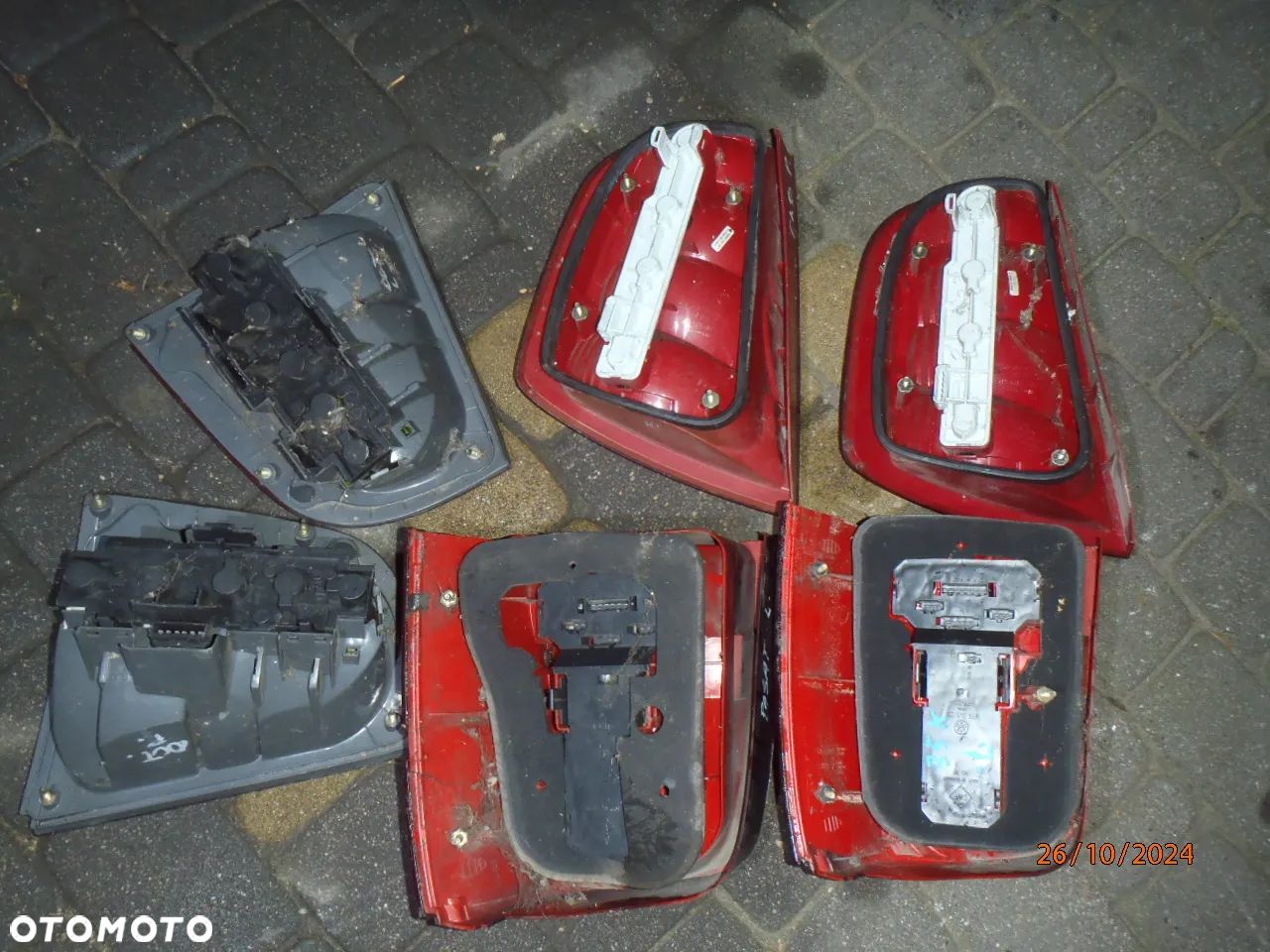wkład listwa żarówek oprawka żarówki lampa z lampy tył tylnej passat b5 octavia fabia golf IV nie wypalone styki - 1
