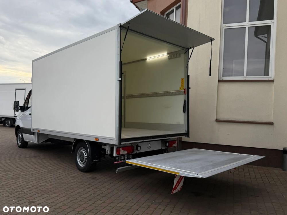 Mercedes-Benz Sprinter 3,0 319 Izoterma Winda - 9