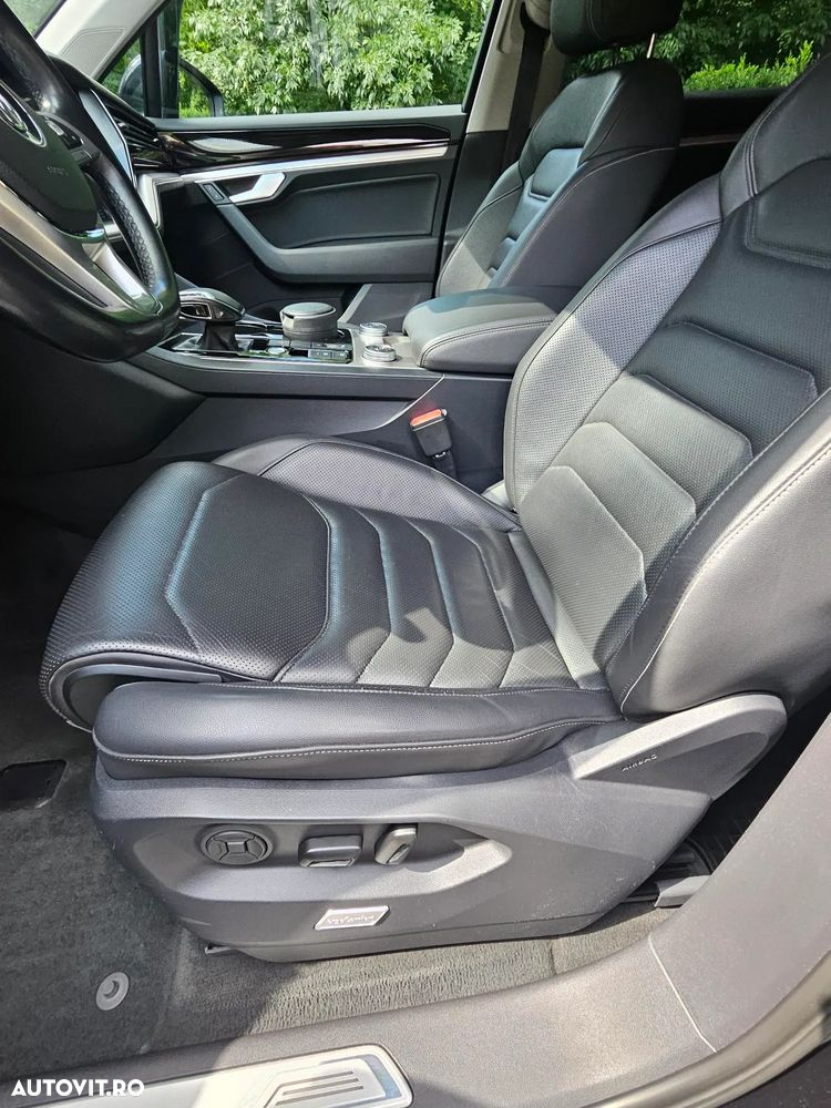 Volkswagen Touareg V6 TDI Elegance - 13