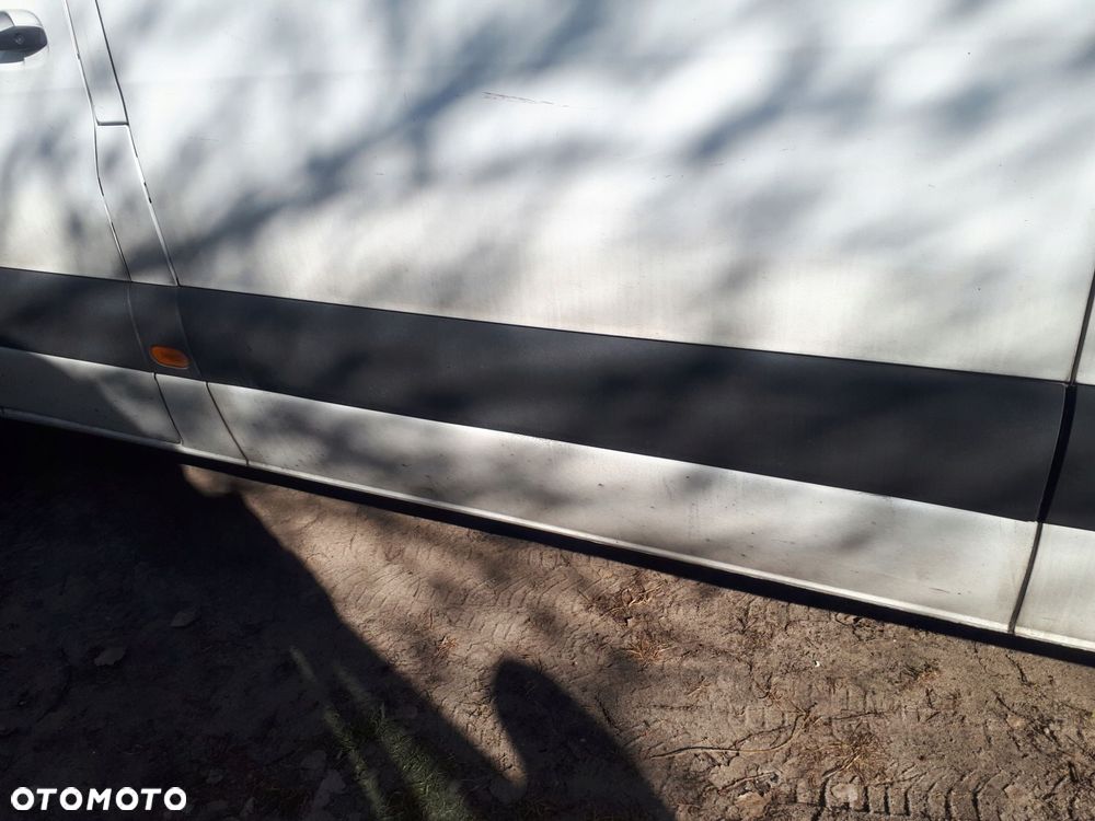 mercedes sprinter 907 listwa boczna lewa 9106905300 - 1