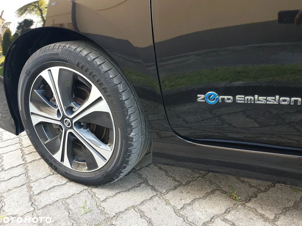 Nissan Leaf - 8