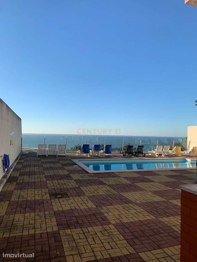 Arrenda-se Moradia V3 com piscina na Nazaré - Grande imagem: 4/24