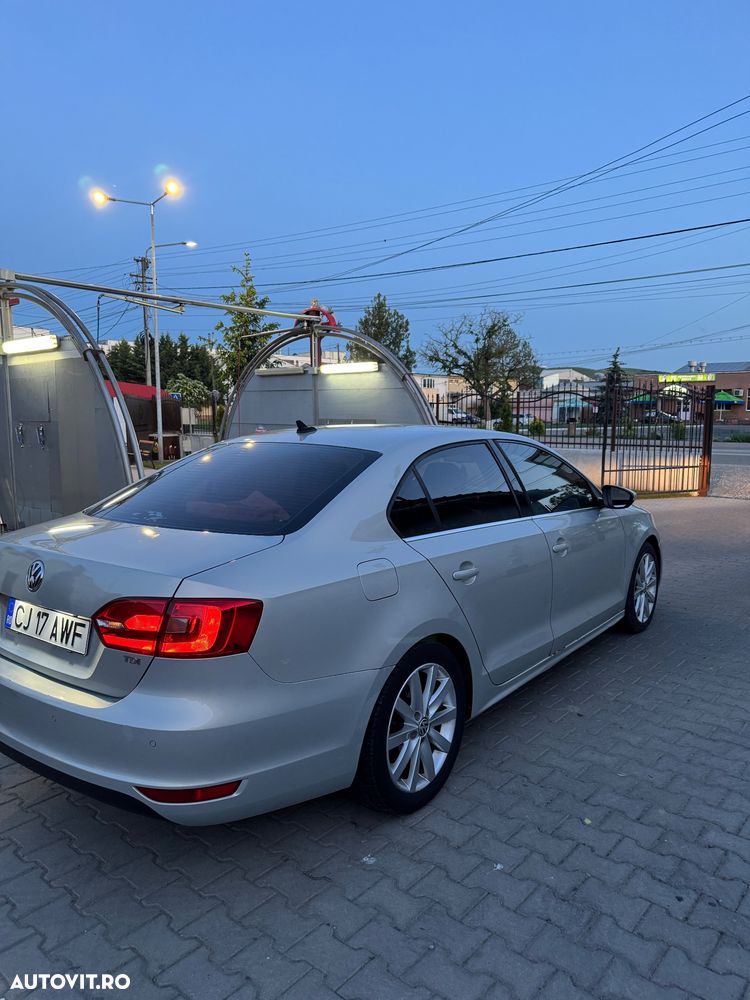 Volkswagen Jetta 1.6 TDI DPF Comfortline DSG - 7