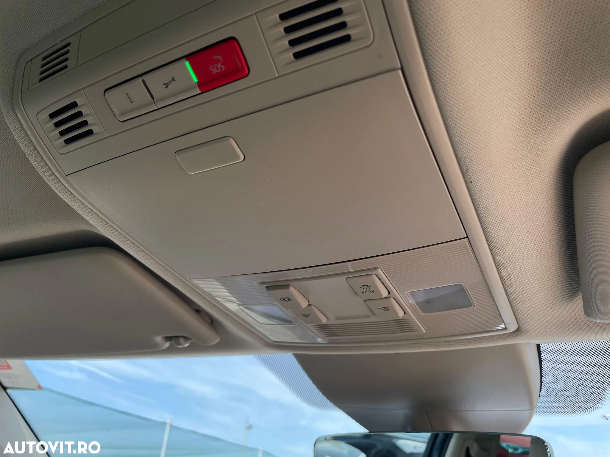Skoda Superb Combi 2.0 TDI Style - 39