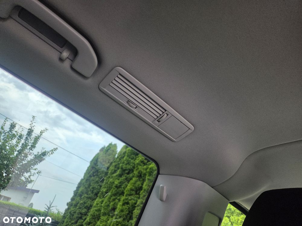 Mercedes-Benz Vito - 22