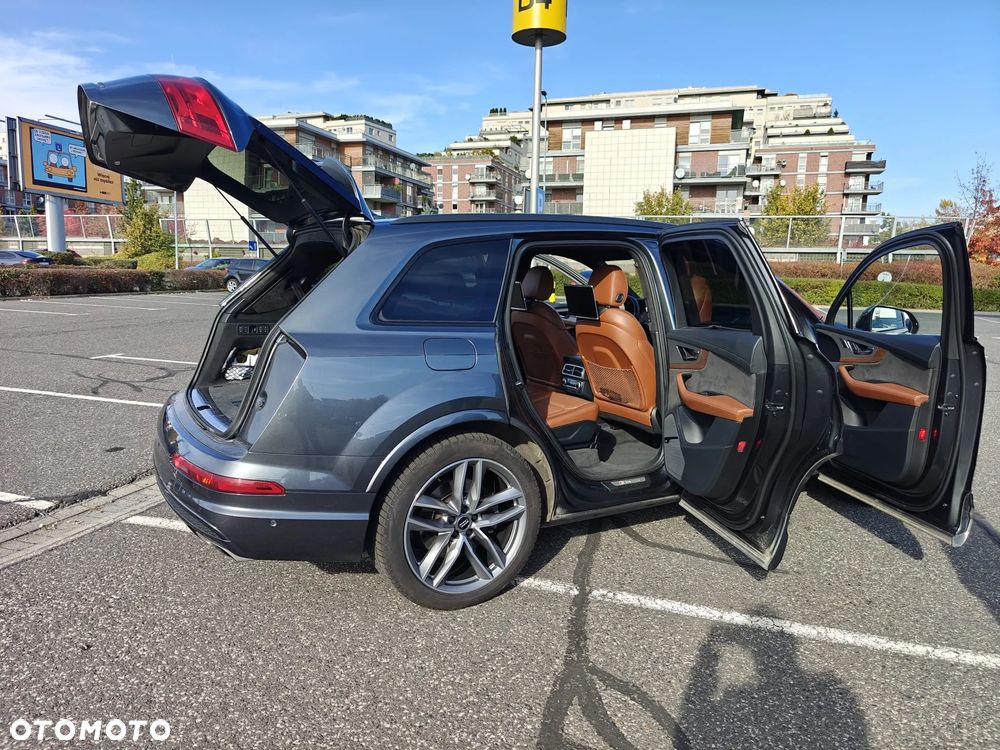 Audi Q7 3.0 TFSI Quattro Tiptr - 9