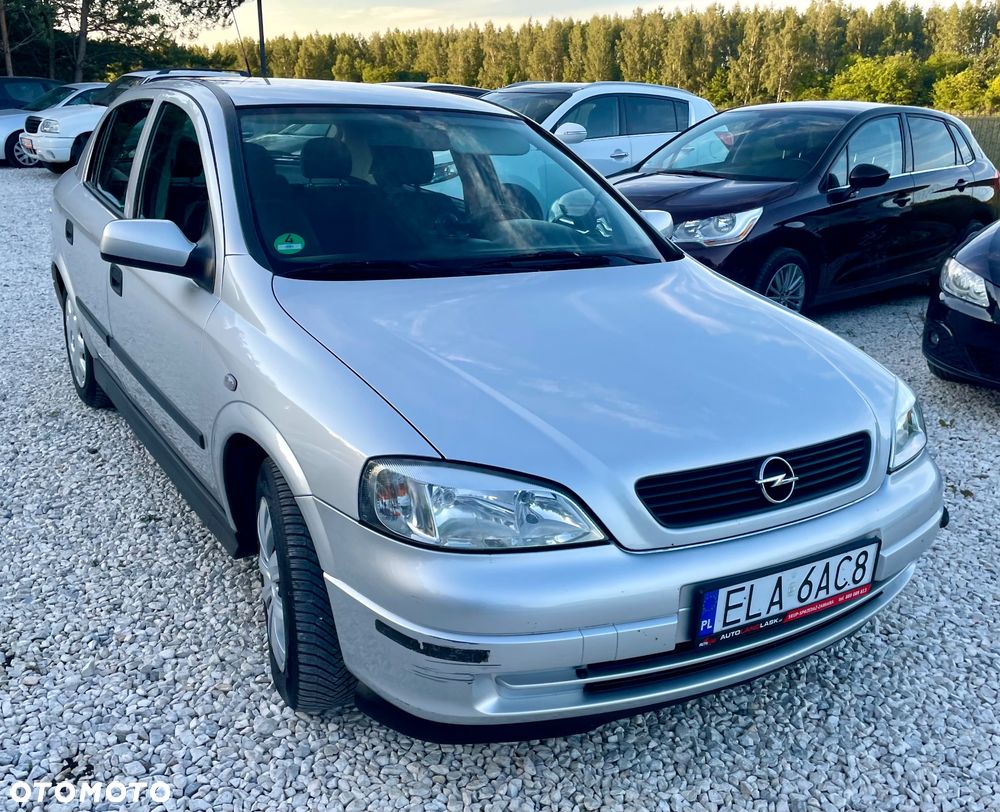 Opel Astra 1.6 GL - 4