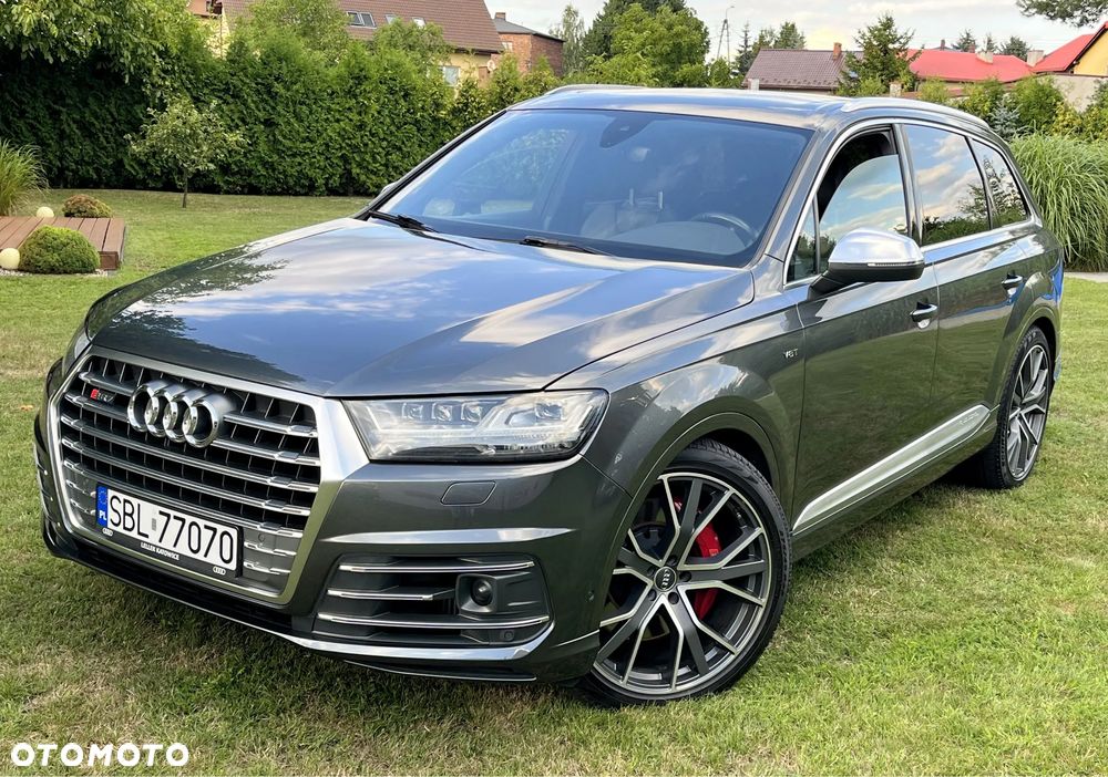 Audi SQ7 - 7