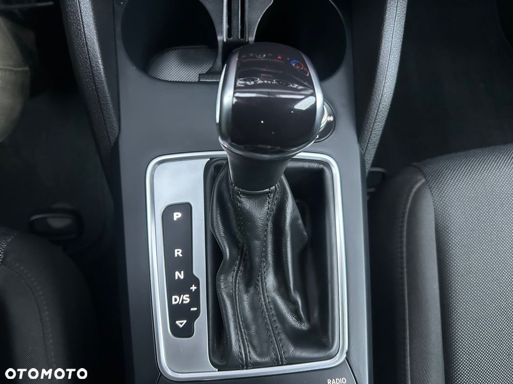 Audi Q2 35 TDI S tronic design - 36