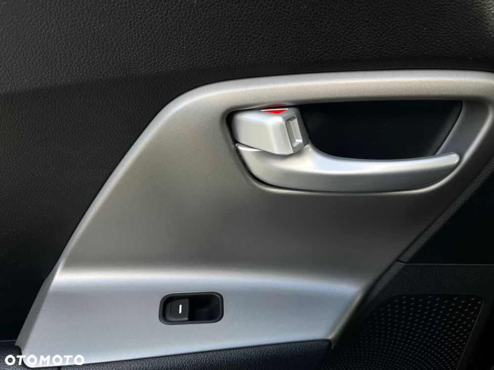 Kia Niro 1.6 GDI Hybrid M - 23