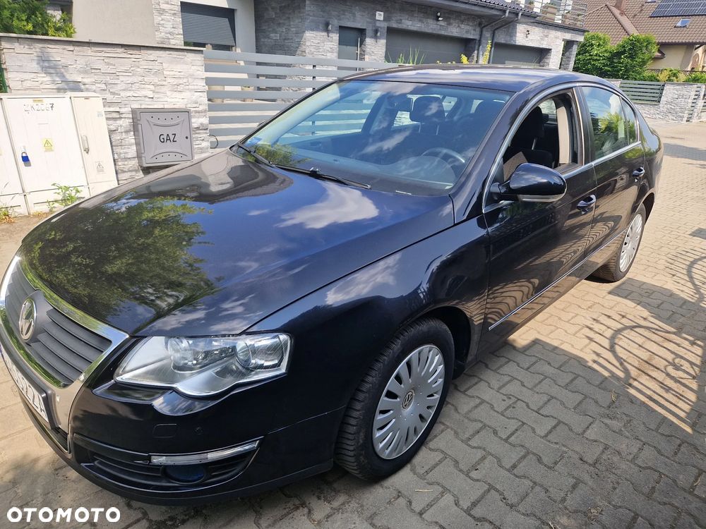 Volkswagen Passat 2.0 TDI DPF Comfortline - 2